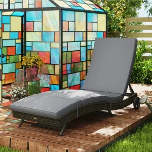 Outdoor Wicker Lounge Chair